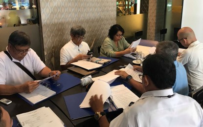 <p><strong>PAY HIKE</strong>. The Eastern Visayas Regional Tripartite Wages and Productivity Board sign Wage Order No. 20, raising the minimum daily pay for workers in the private sector. <em>(Photo courtesy of RTWPB Region 8)</em></p>